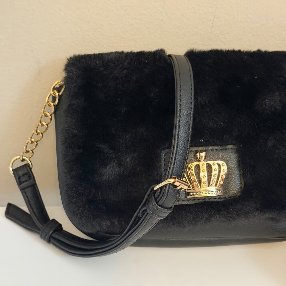 Juicy Couture Crossbody Bag Faux Fur Black Y2K Glam Aesthetic Pompom Chain Strap - Picture 3 of 11